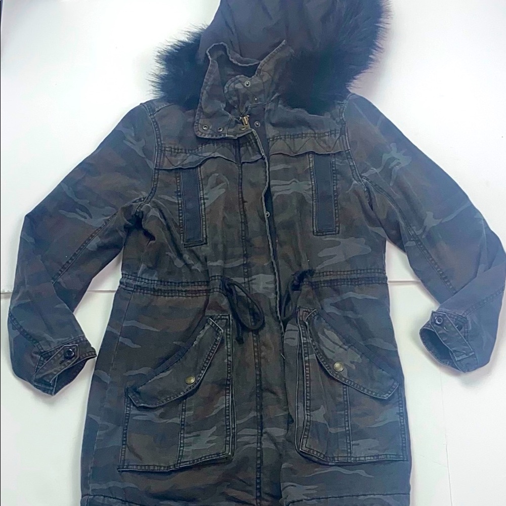 American Eagle Camo Jacket With Fur Hood